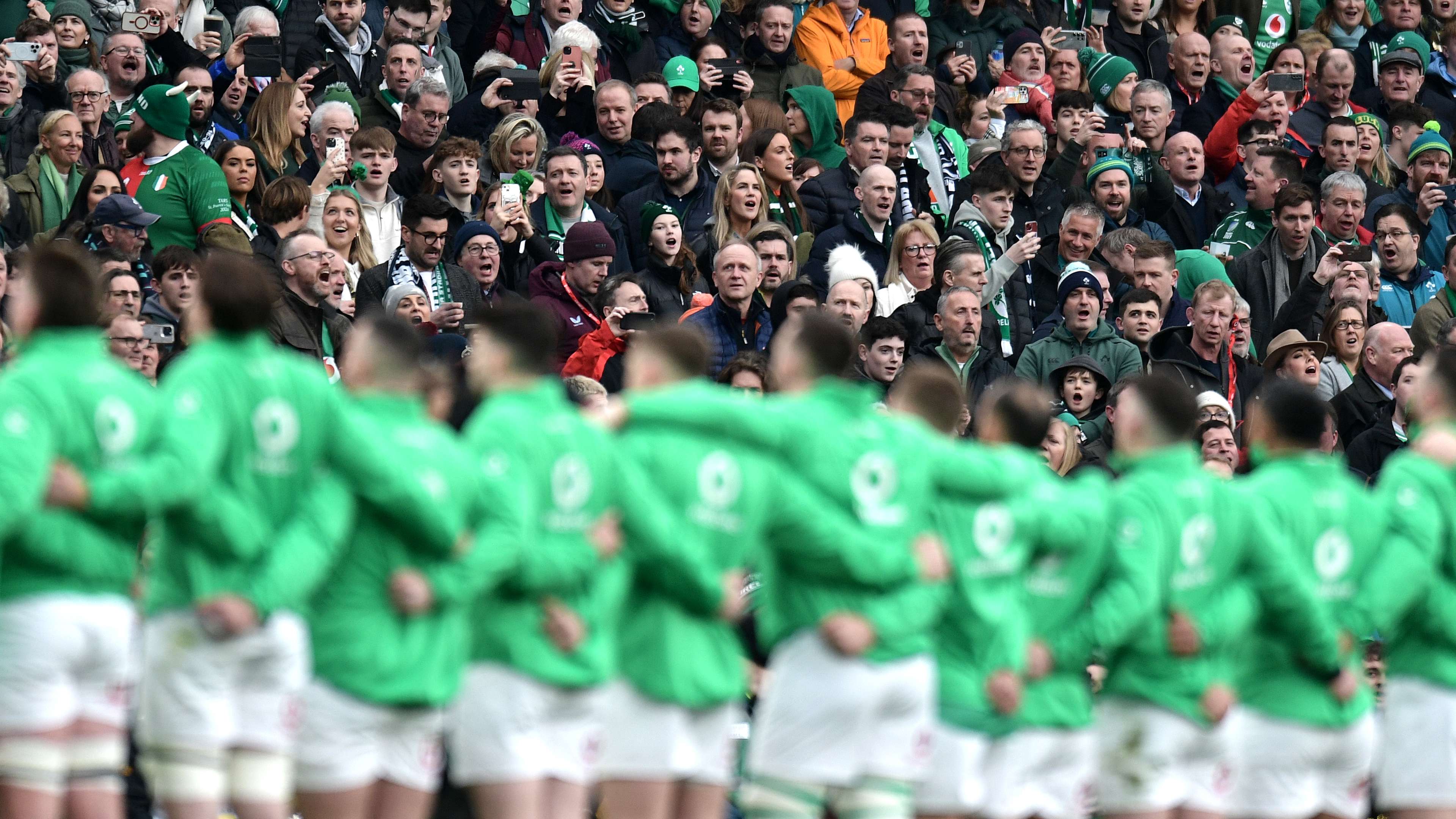 帕斯在隊中 帕斯在隊中